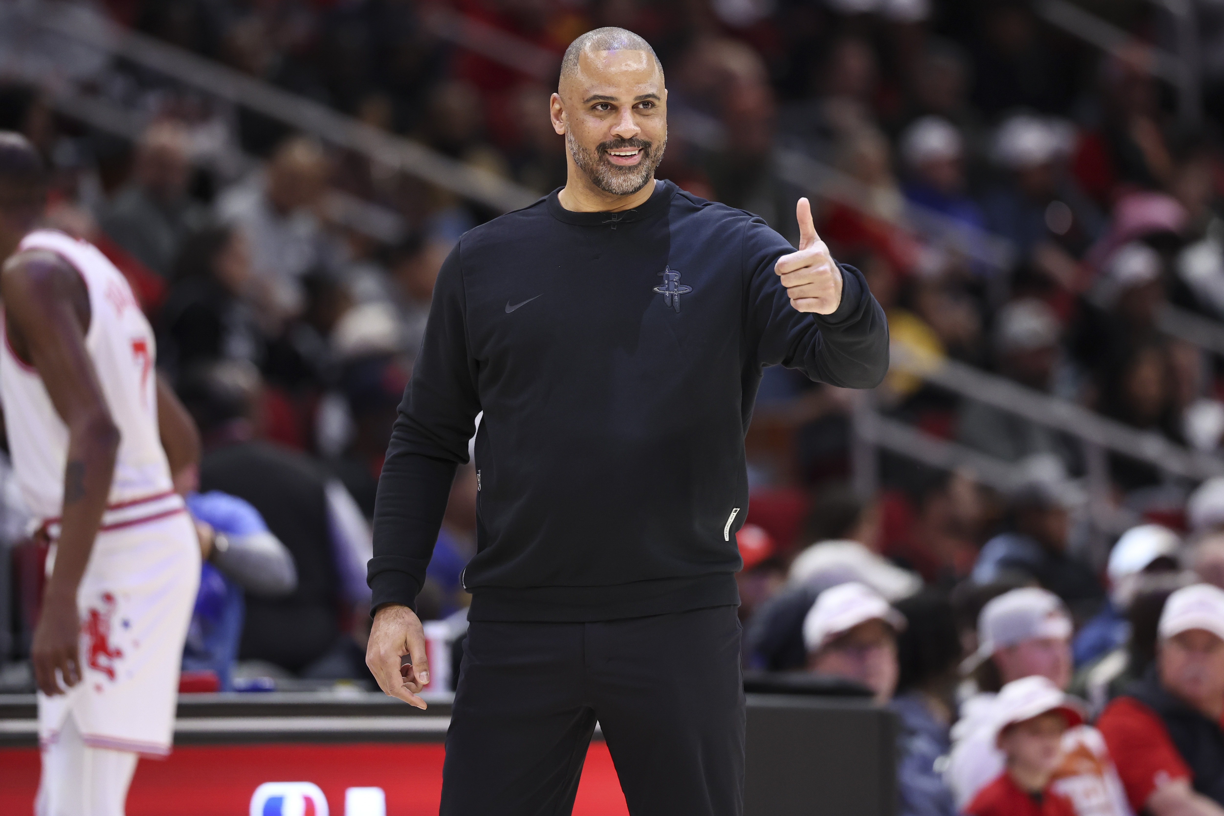 19个失误人麻了!火箭没控卫&空间拥挤 失误多看似偶然实则必然?