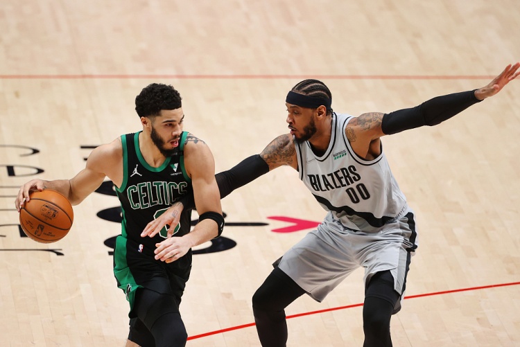 开云平台入口-白巧克力不满:甜瓜不能给塔图姆建议?斯托克顿不能给控卫建议?